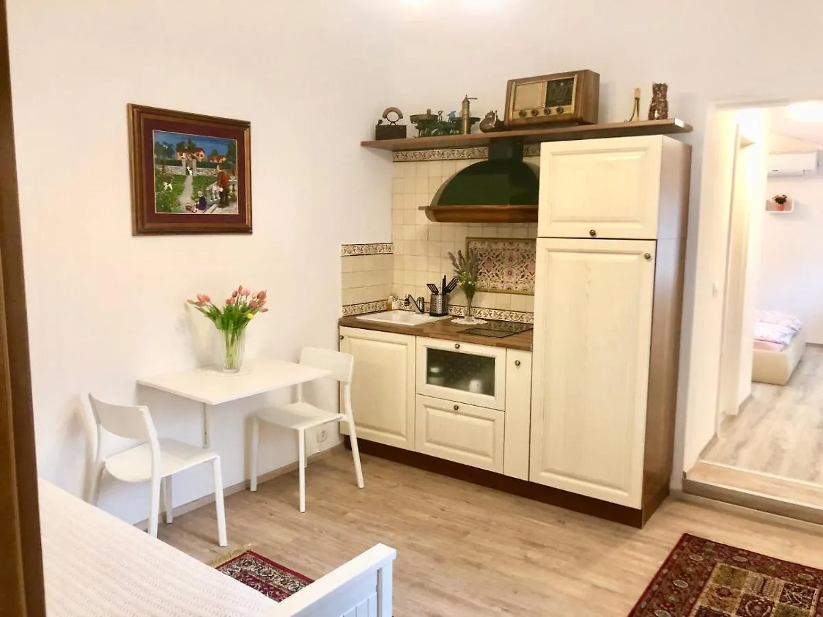 לובליאנה Apartments Maria 0*,  סלובניה